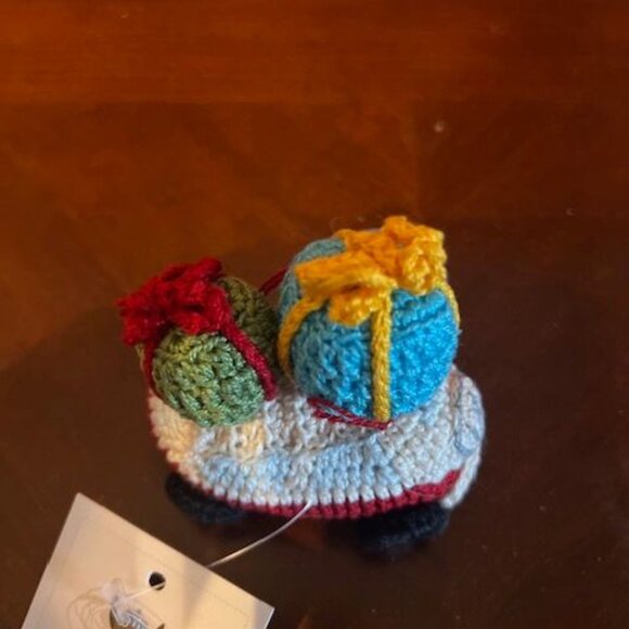 Melange Collection Handmade Crochet Car With Gifts Christmas Ornament peru - Picture 7 of 13